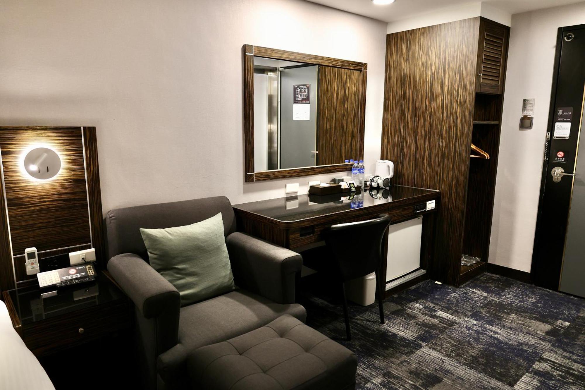 Hub Hotel - Zhongshan Branch Taipei Exterior foto